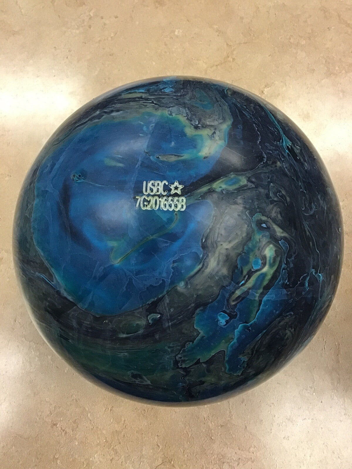 16lb NIB Columbia 300 RIVAL Bowling Ball BLUE/STEEL/YELLOW Undrilled