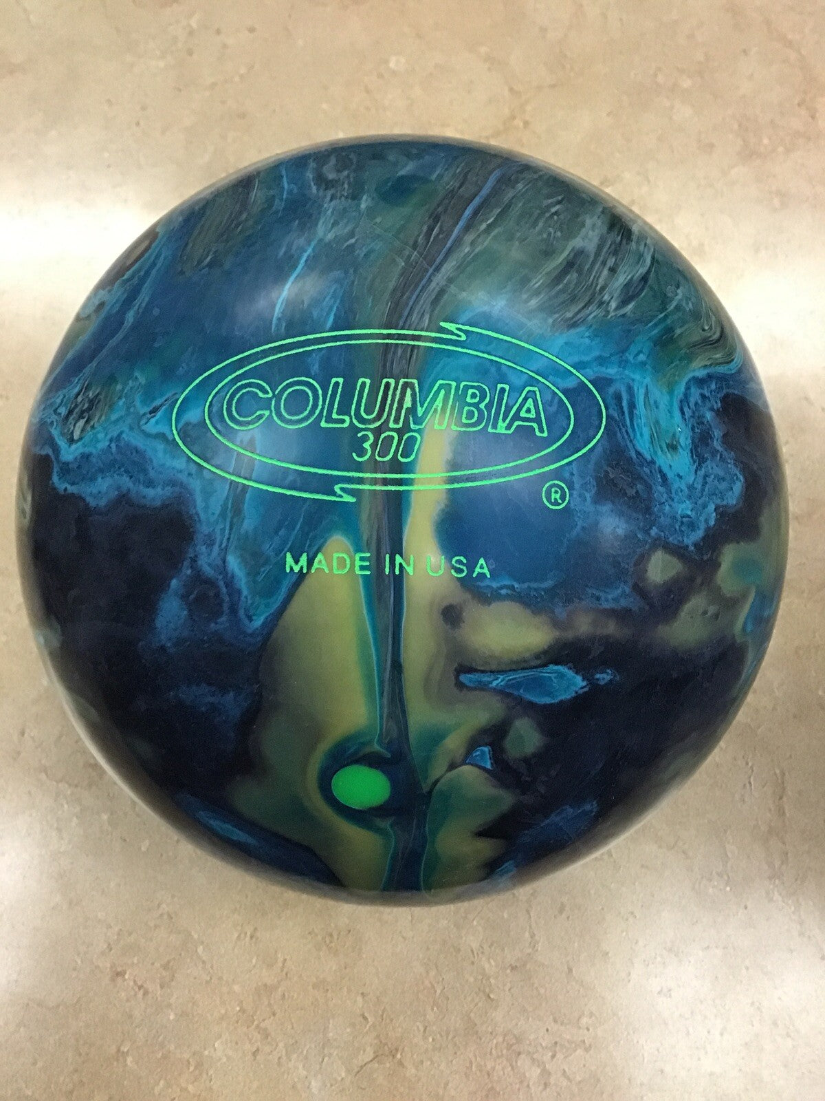 16lb NIB Columbia 300 RIVAL Bowling Ball BLUE/STEEL/YELLOW Undrilled